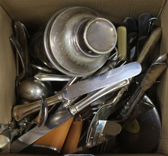 A canteen of cutlery and loose cutlery